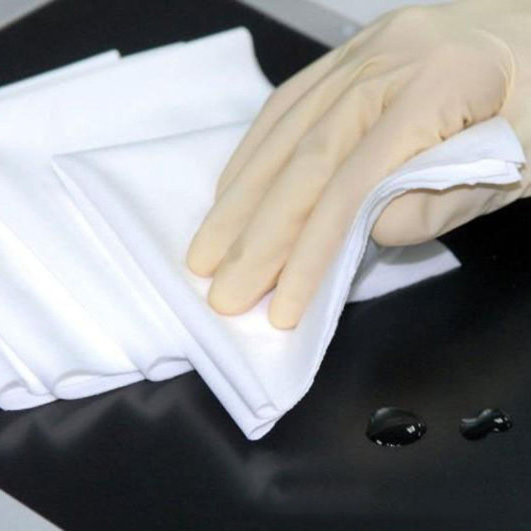 Class 100 6inch Two Layer Cleanroom Wipes Polyester Wipes For Cleaning LCD Screen